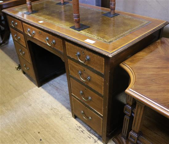 Mahogany knee hole desk